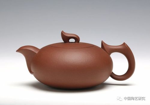 王旖旎第十一届中国陶瓷艺术大展获奖作品推荐分析均陶与钧瓷的原料及